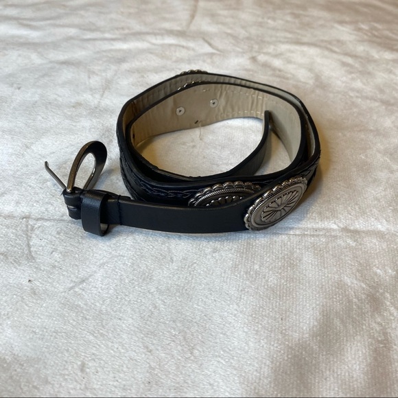 Black Faux Leather and Silver Embossed Medallions Wave Shaped Belt Size Small main image 6